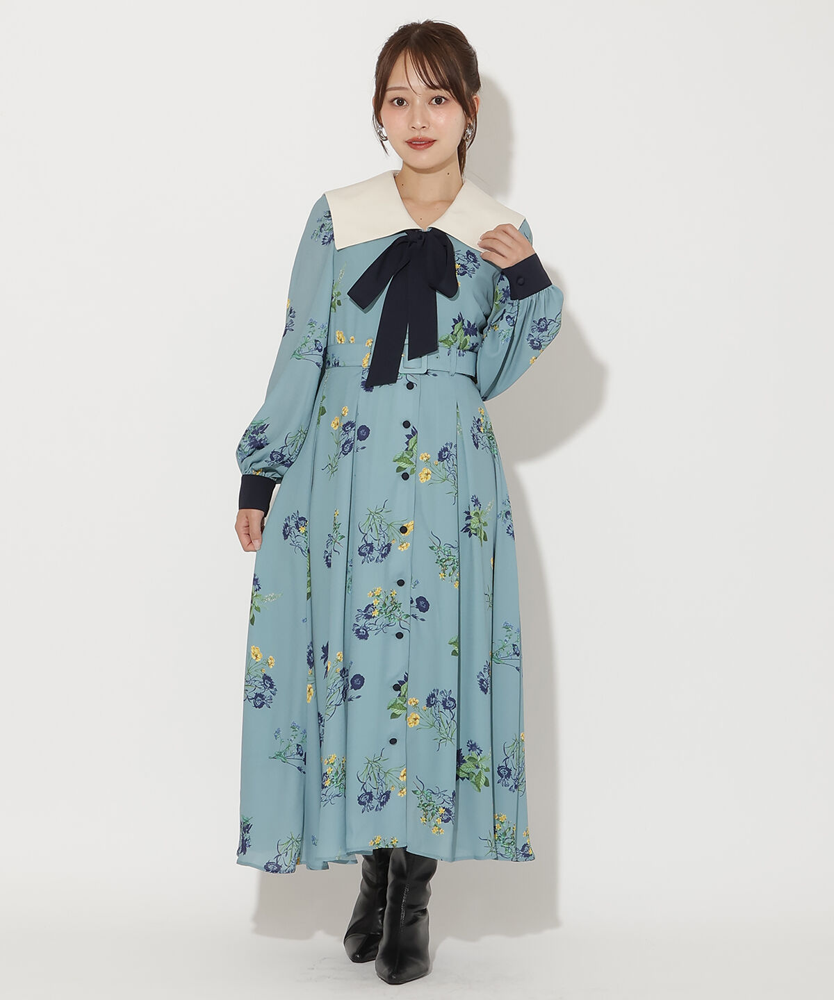 アンドクチュール「ドローイングフラワー配色襟長袖ワンピース」|ワンピース|