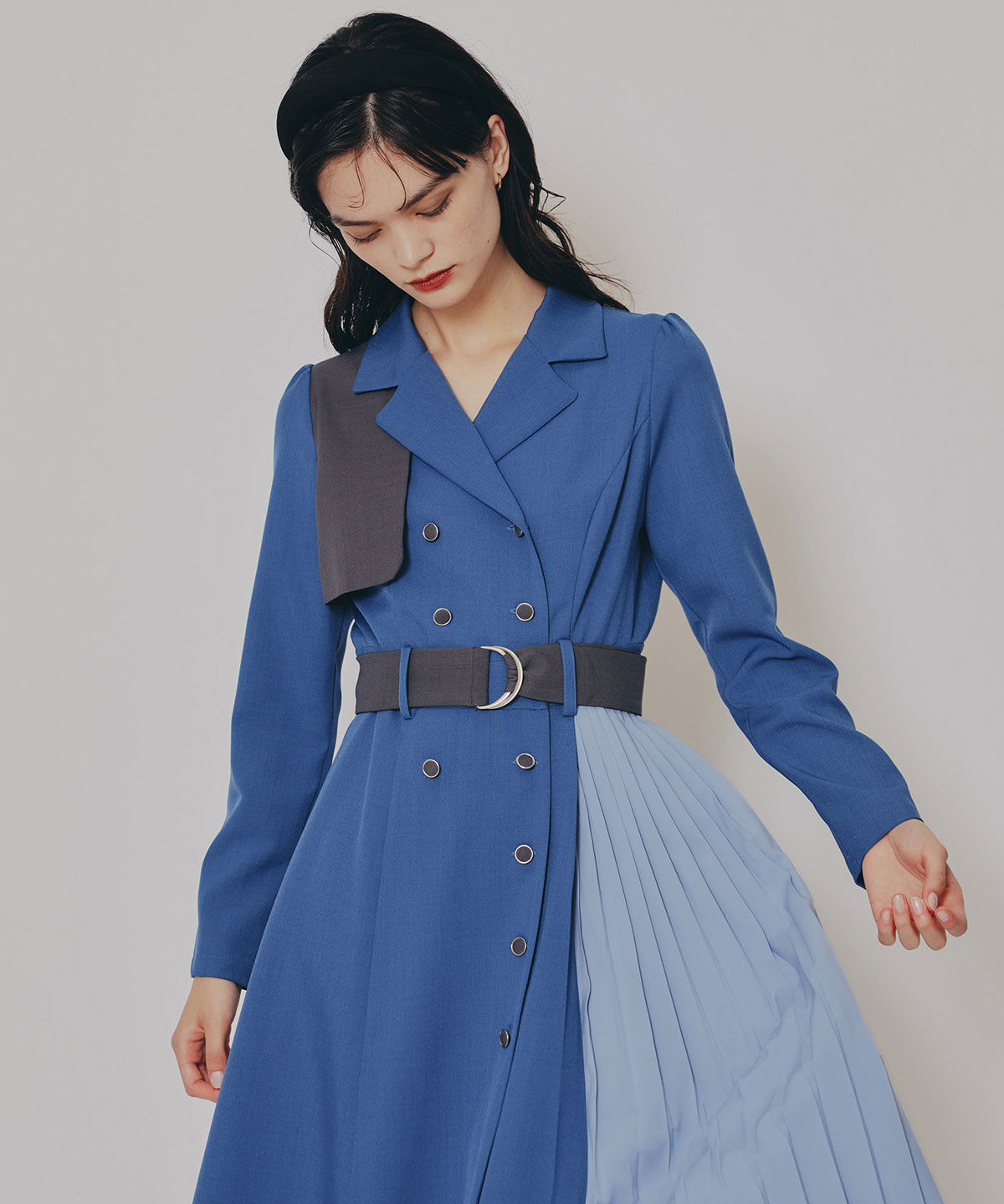 REDYAZEL「バイカラープリーツトレンチワンピース」|ワンピース|