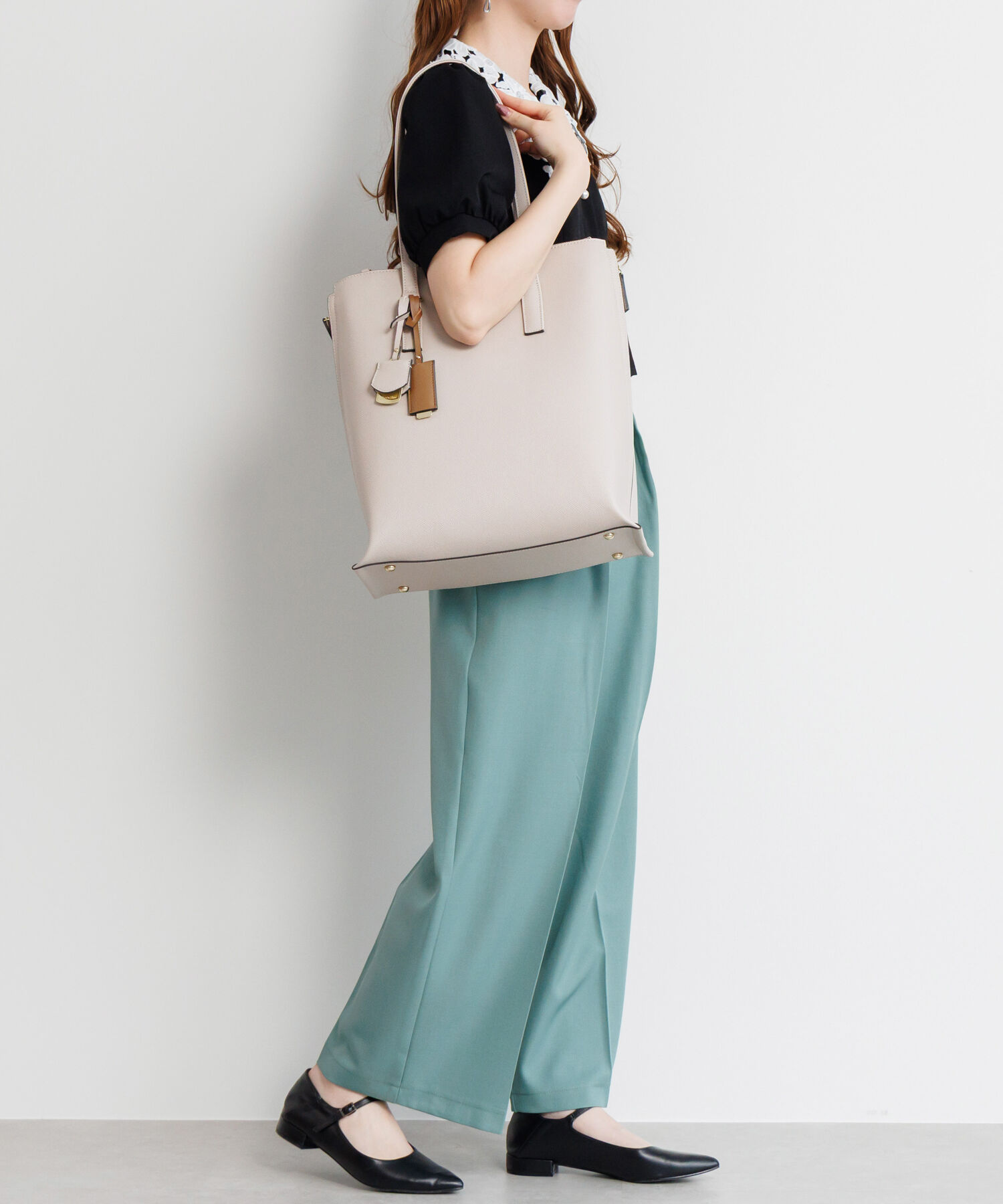 Jewelna Rose「Jewelna Rose OLバッグ・セレム  縦型トートバッグ A4サイズ 16190」|トートバッグ|