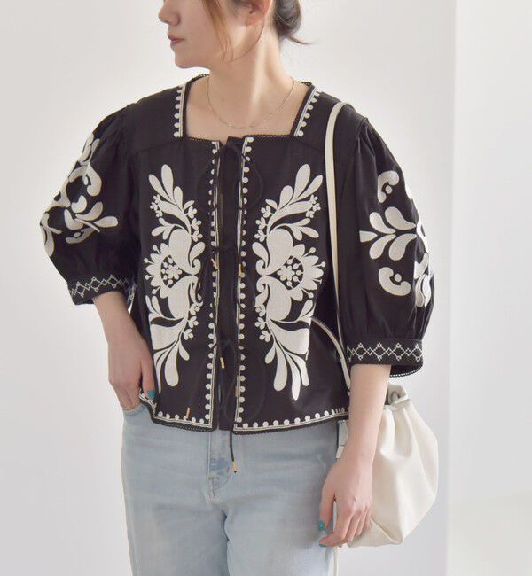 quaranciel「quaranciel:〈洗濯機可能〉エンブロイダリー スクエアネック ブラウス」|シャツ・ブラウス|