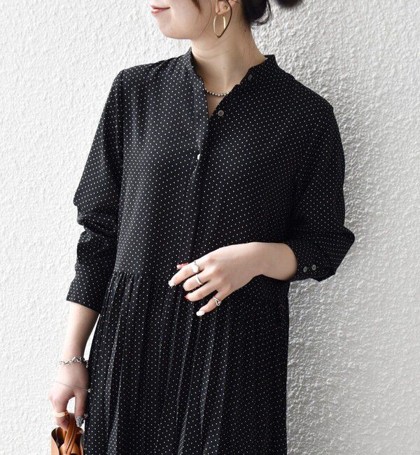 SHIPS any「SHIPS any:〈手洗い可能〉ドット バンドカラー プリーツ ロング ワンピース」|ワンピース|