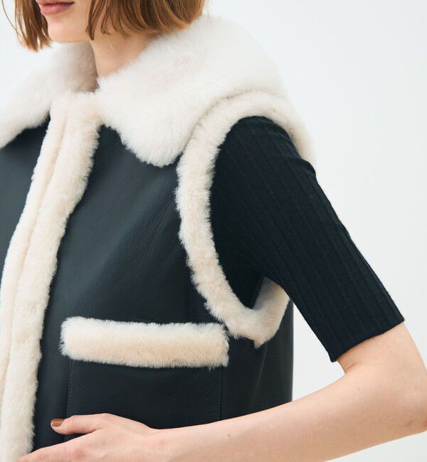 TOMORROWLAND collection「ナッパランムートン リムーバルカラージレ」|ダウンベスト・ベスト|