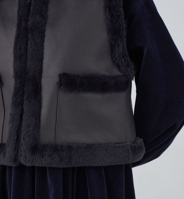 TOMORROWLAND collection「ナッパランムートン リムーバルカラージレ」|ダウンベスト・ベスト|