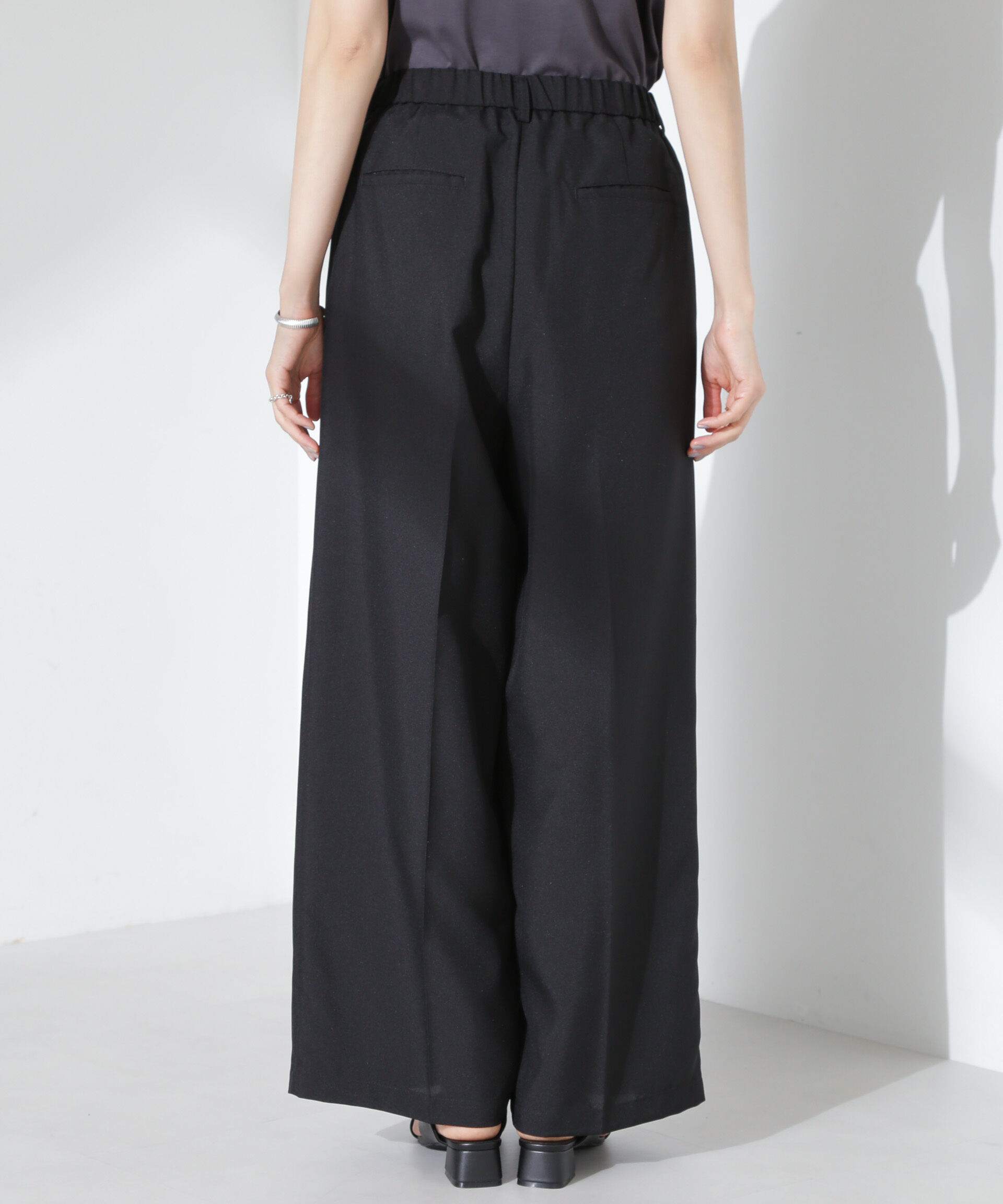 nano･universe「ツータックパンツ」|チノ|