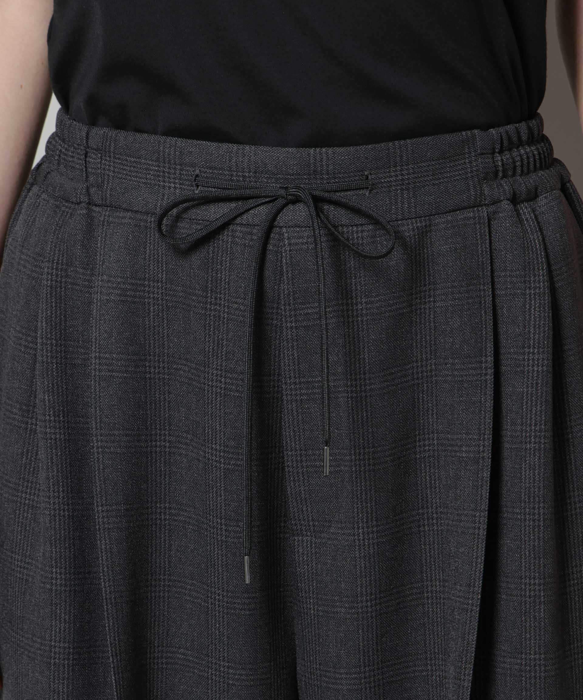 nano･universe「ストレッチサージチェックピンタックイージーワイドパンツ(セットアップ可)」|チノ|