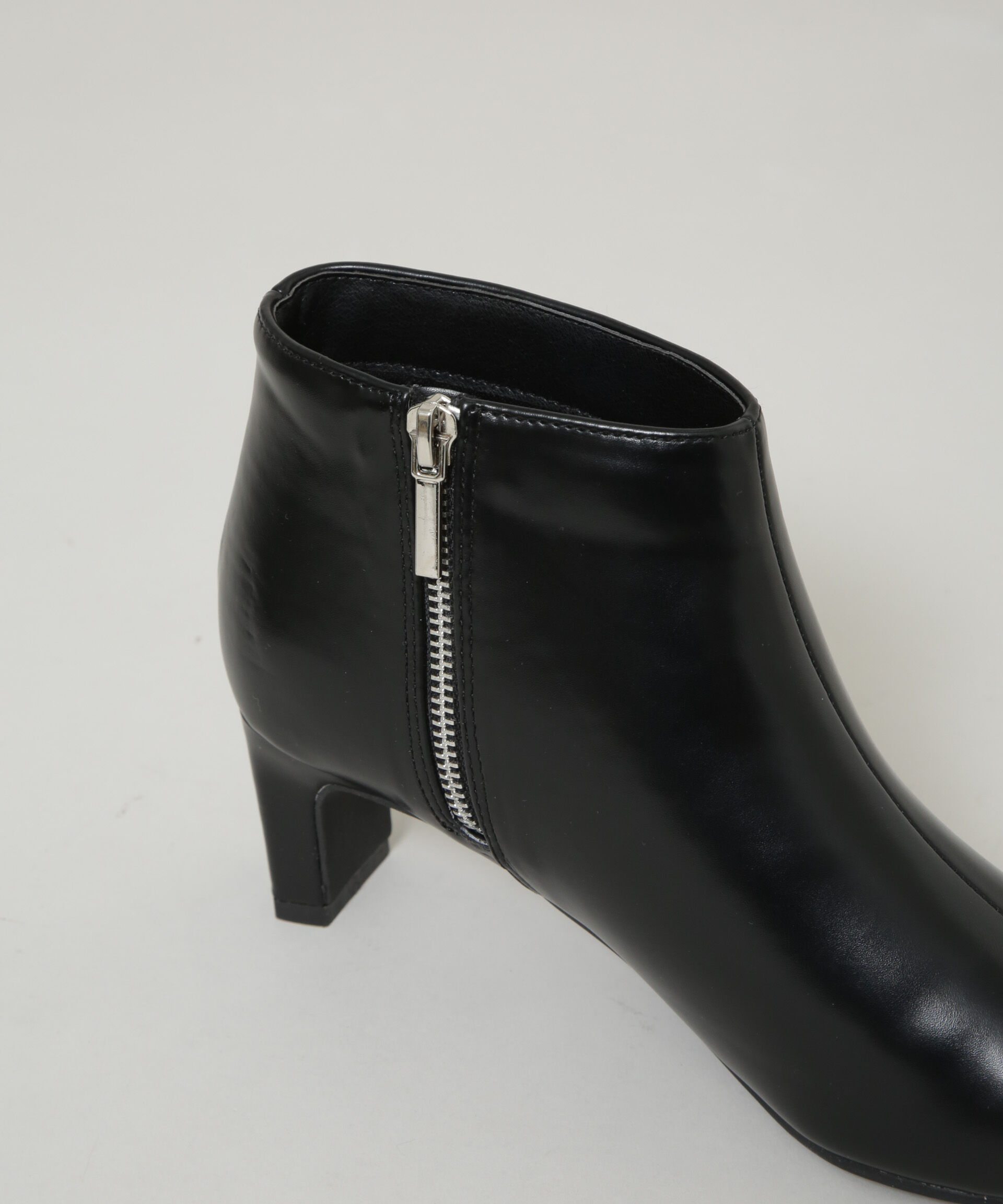 nano･universe「ポインテッドトゥショートブーツ」|ショートブーツ|