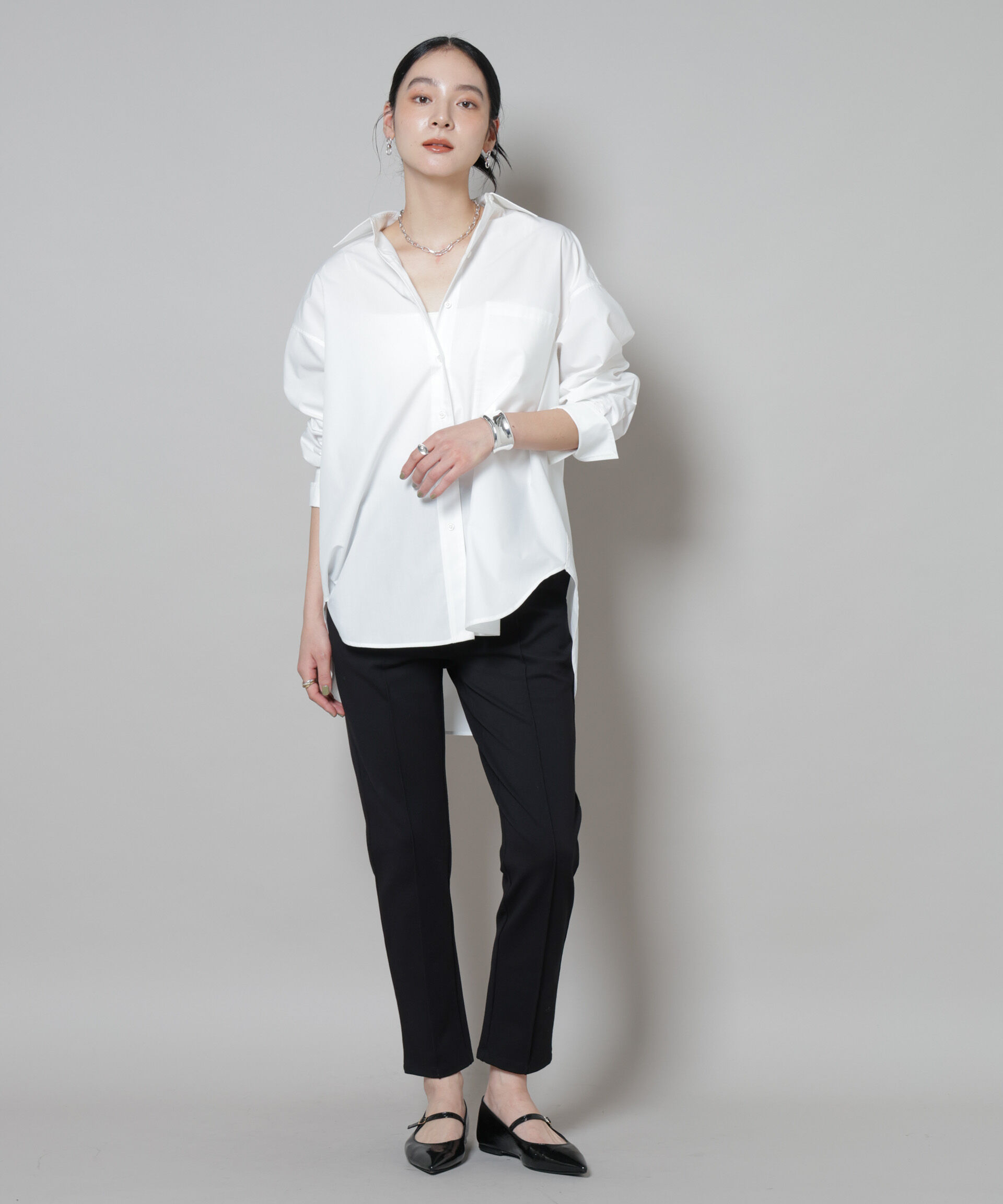 nano･universe「ピンタックポンチスリムパンツ」|チノ|