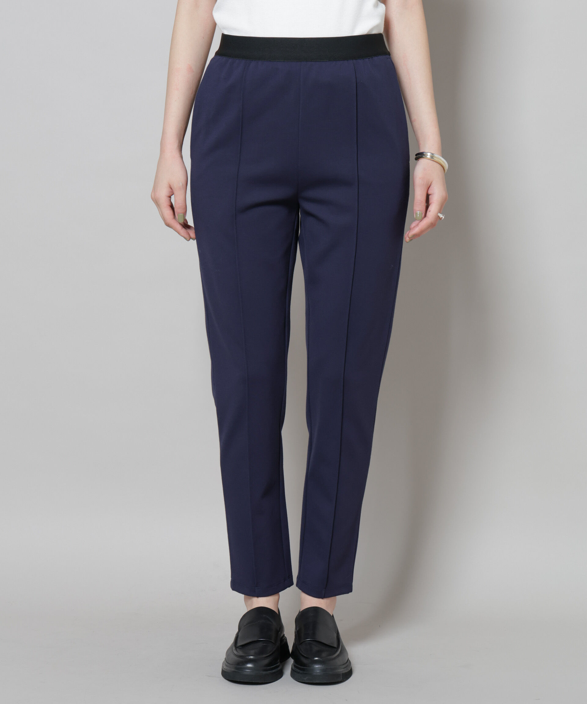 nano･universe「ピンタックポンチスリムパンツ」|チノ|