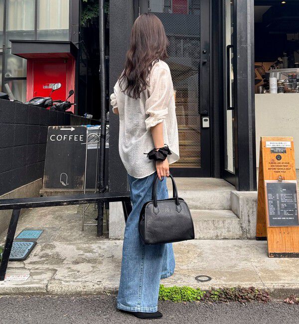 fredy emue「FR台形レザーバッグ」|ショルダー・メッセンジャー|