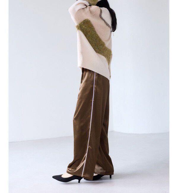 VIS「【WEB/一部店舗限定】配色サイドラインサテンイージーパンツ」|チノ|