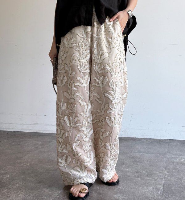  「【WEB限定】ジャガード刺繍イージーパンツ」|チノ|