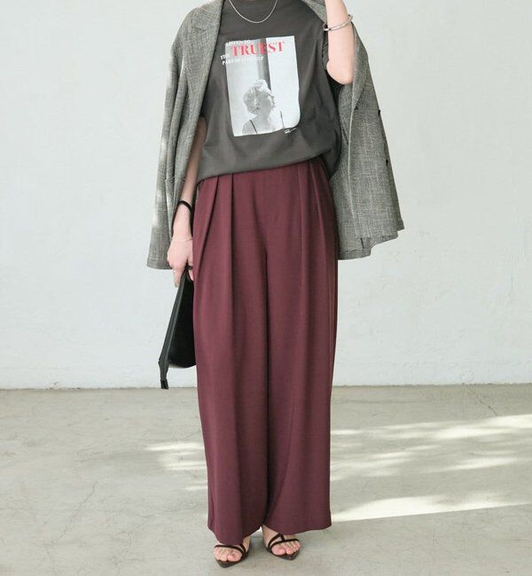  「【ウォッシャブル】【シーズンレスで使える】タックワイドスラックス」|チノ|