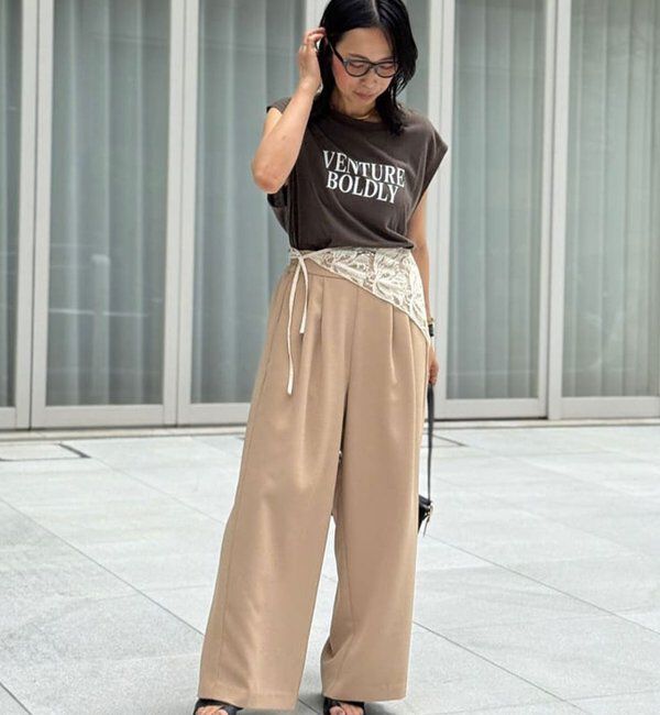  「【CHIHAYAコラボ】スウェードライクタックイージーパンツ」|チノ|