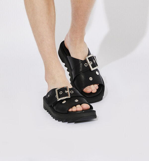 alfredoBANNISTER「【WRAP SHOES】ライダースバックル ボリュームソール スライドサンダル」|サンダル|ブラック