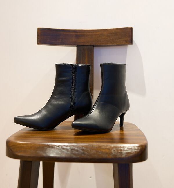 Rouge vif「【一部店舗限定】ポインテッドトゥ ショートブーツ(6cm)」|ショートブーツ|