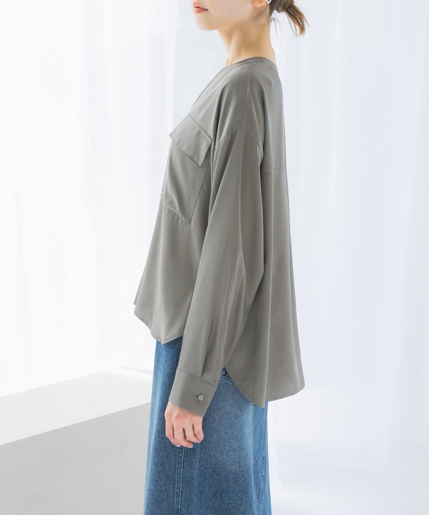 URBAN RESEARCH ROSSO「キュプラツイルVネックブラウス」|シャツ・ブラウス|