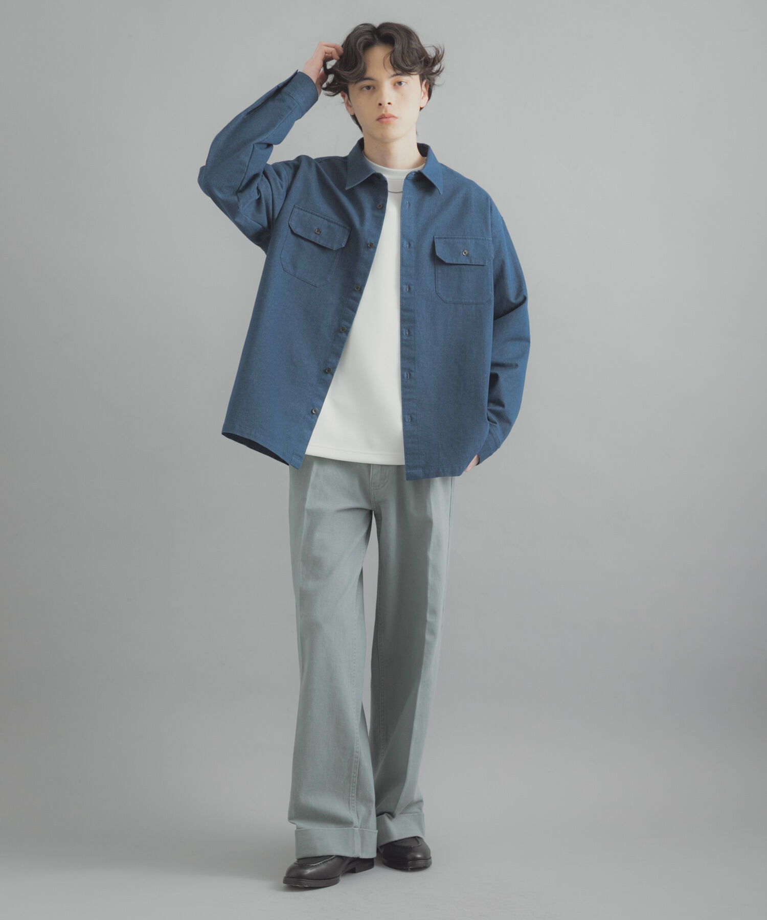 SENSE OF PLACE by URBAN RESEARCH「ダブルポケットカラーデニムシャツ」|シャツ・ブラウス|