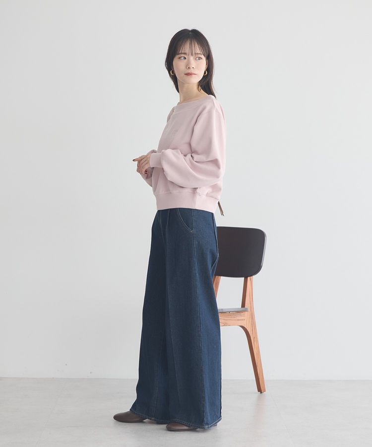 earth music&ecology「ショート丈ワンポイント刺繍オフショルスウェット」|スウェット・ジャージ|