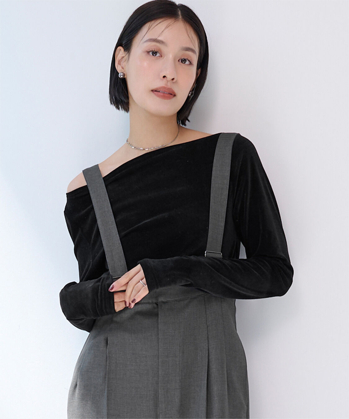 ur's「【黒川翼さんコラボアイテム】2wayボートネックベロアトップス」|Tシャツ・カットソー|