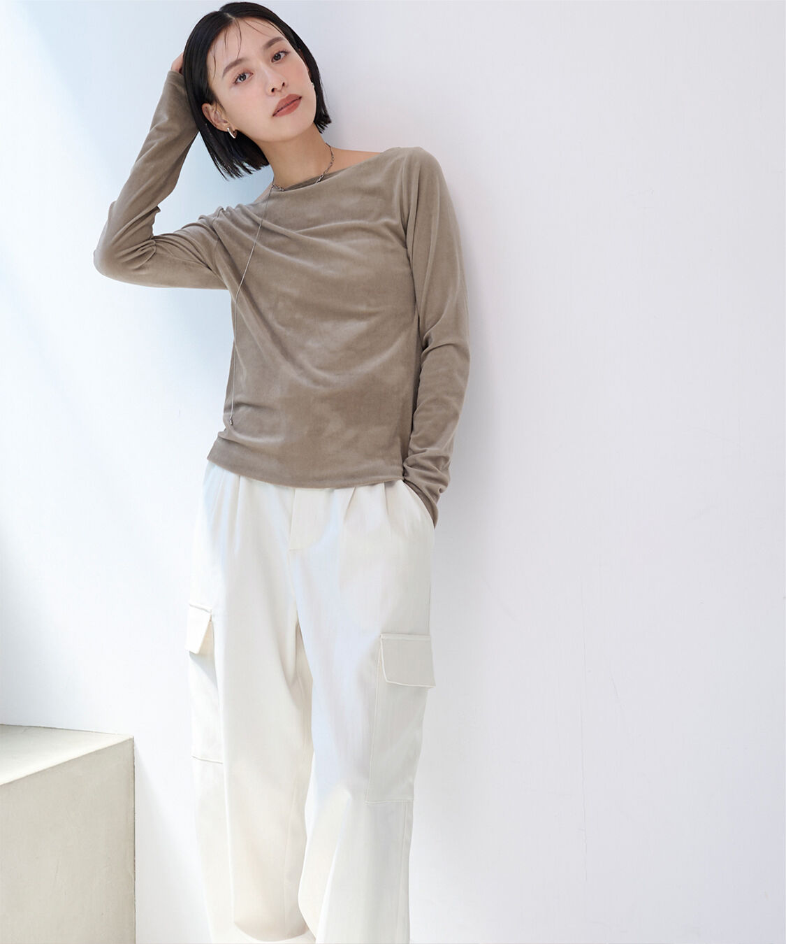 ur's「【黒川翼さんコラボアイテム】2wayボートネックベロアトップス」|Tシャツ・カットソー|