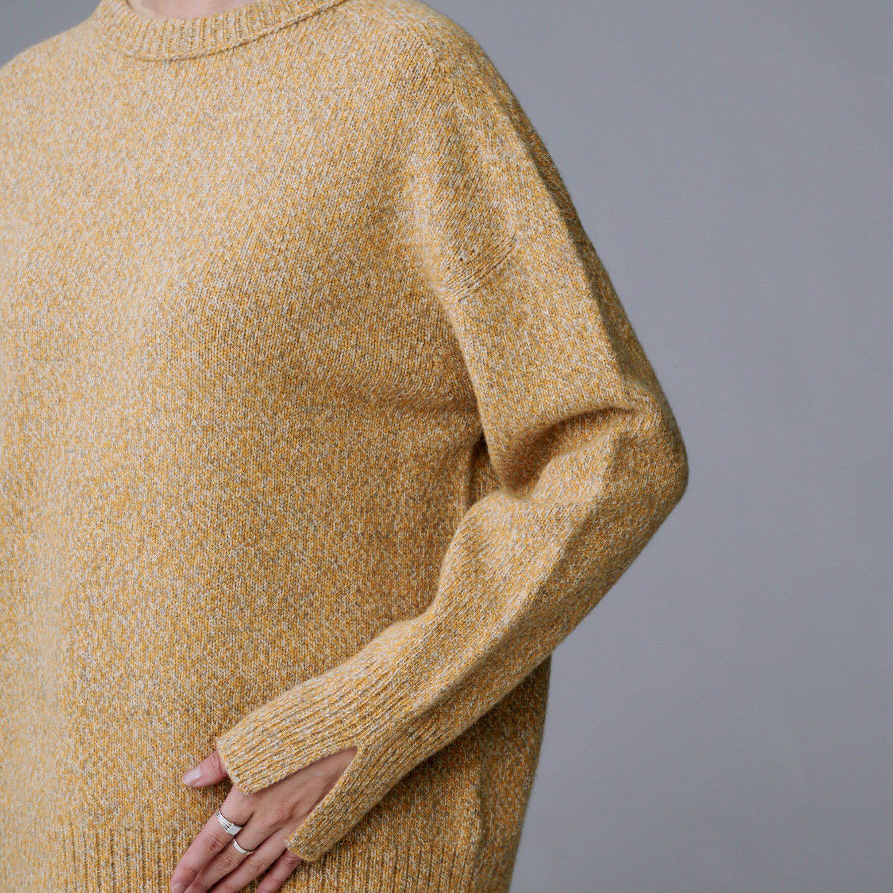 UNTITLED「【ゆったり】三つ杢カラーニット」|ニット・セーター|