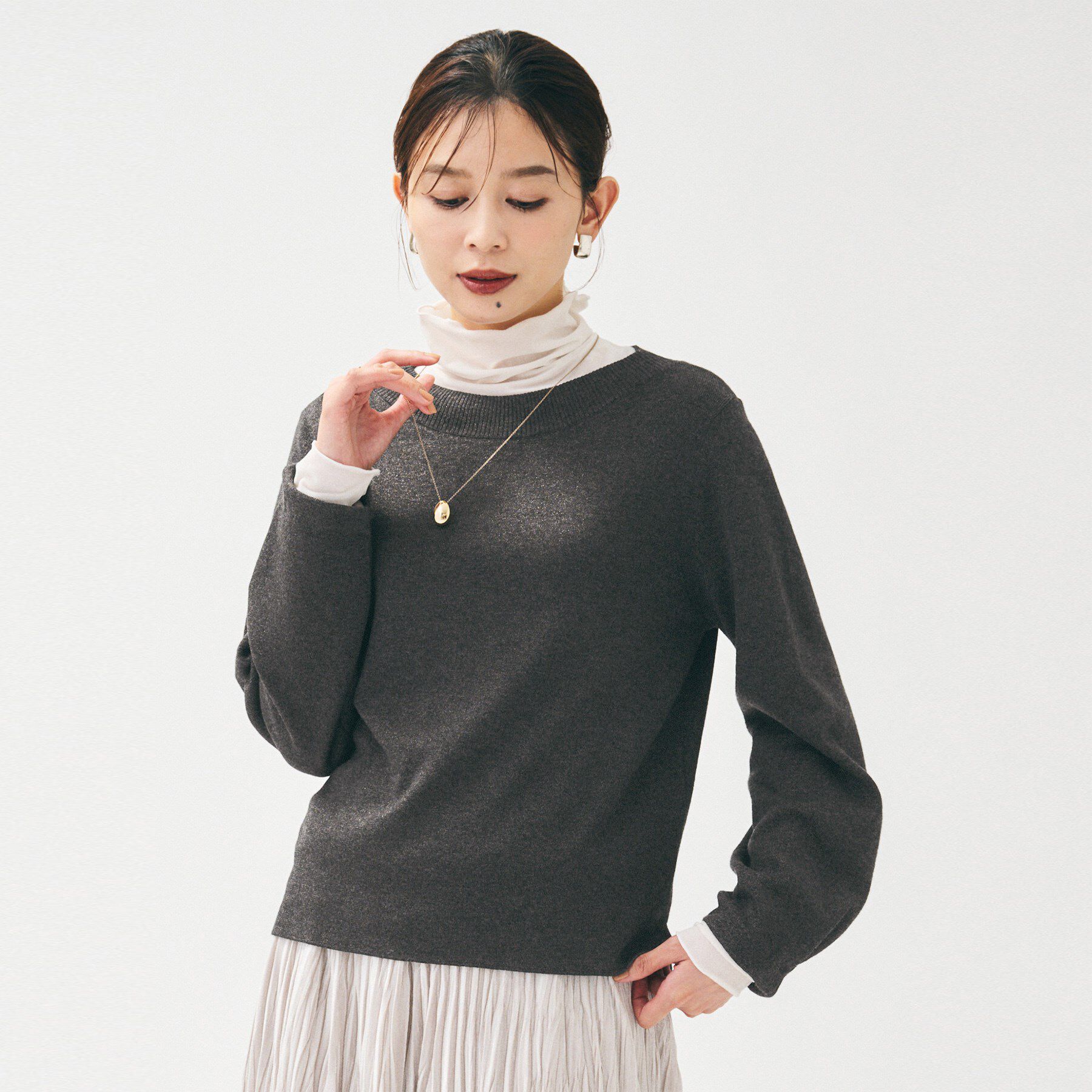 UNTITLED「【きれいめ/洗える】ラメ入りワイドボートネックニット」|ニット・セーター|