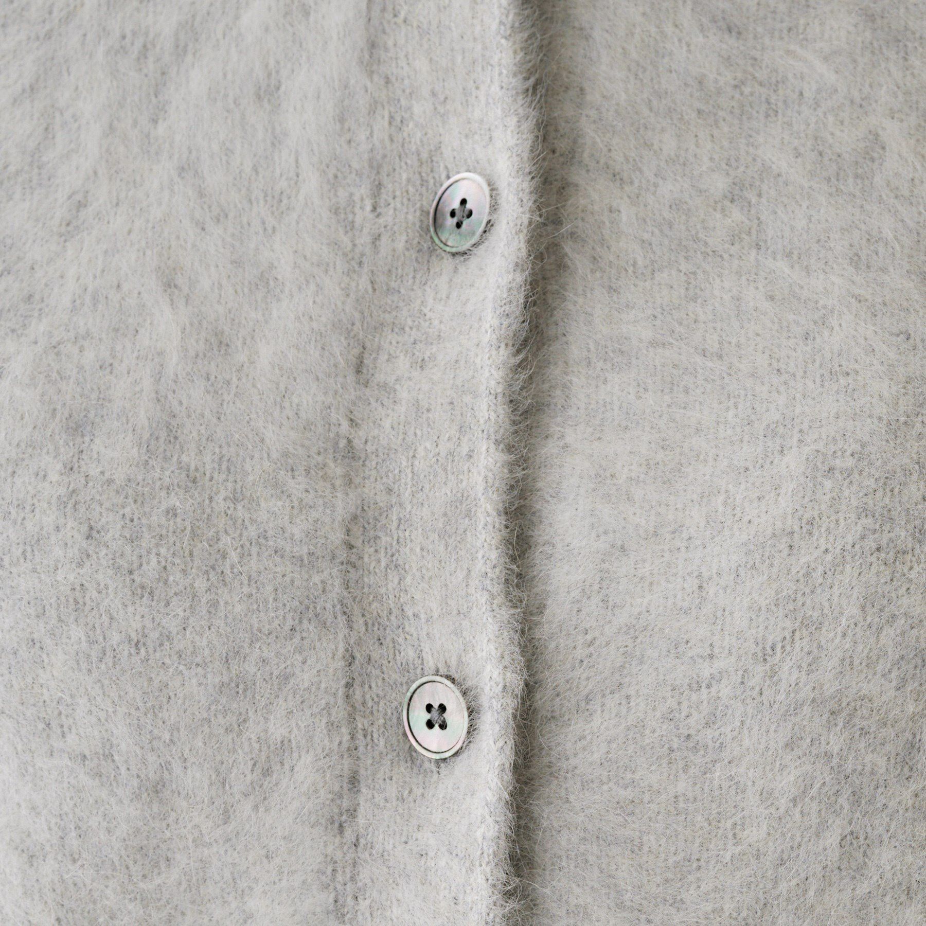 UNTITLED「【ふわふわニット/オンオフ使える】フォックスカシミヤ衿付きカーディガン」|カーディガン|