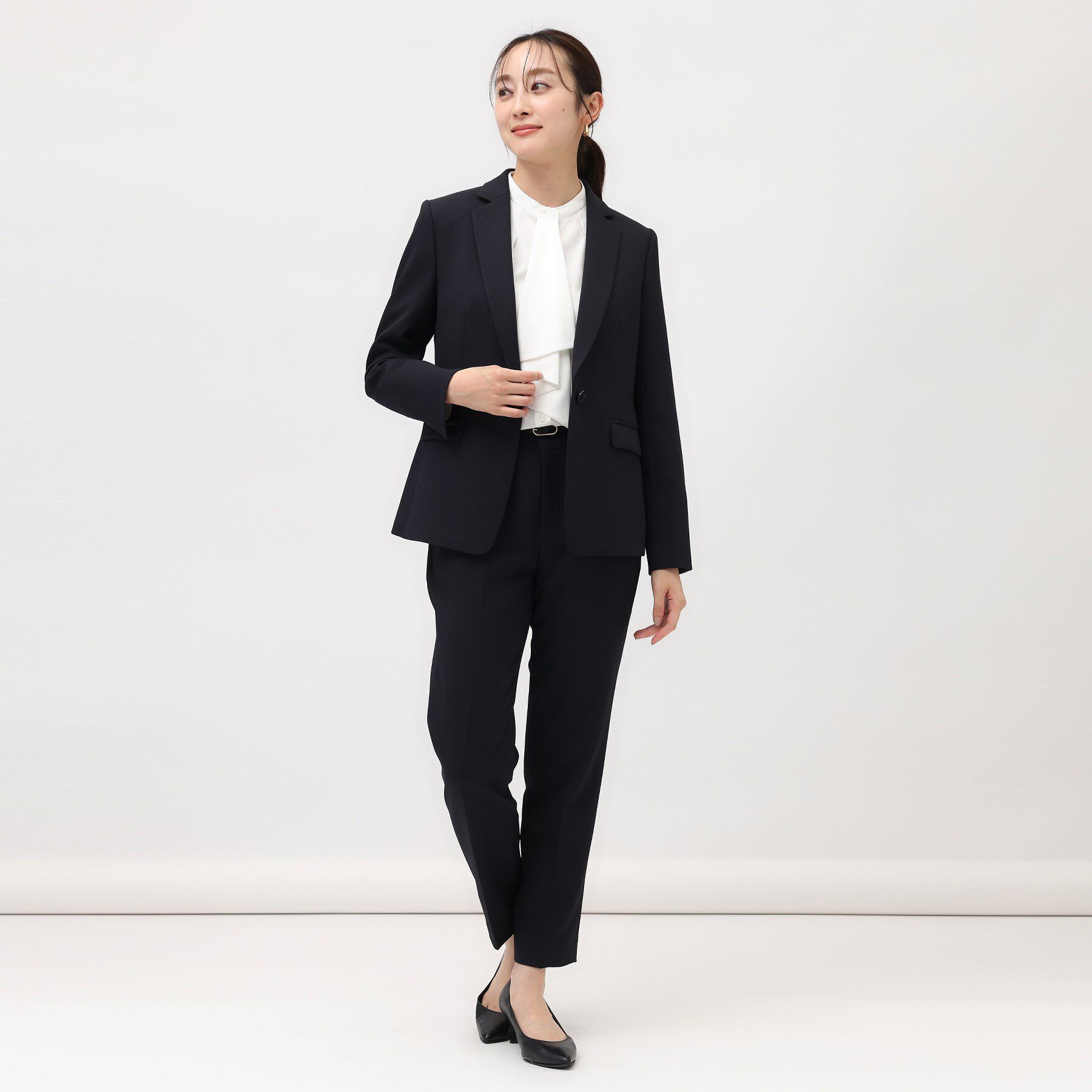 UNTITLED「【洗える/仕事着/スーツ】ウーステッドカルゼ テーパードパンツ」|その他|