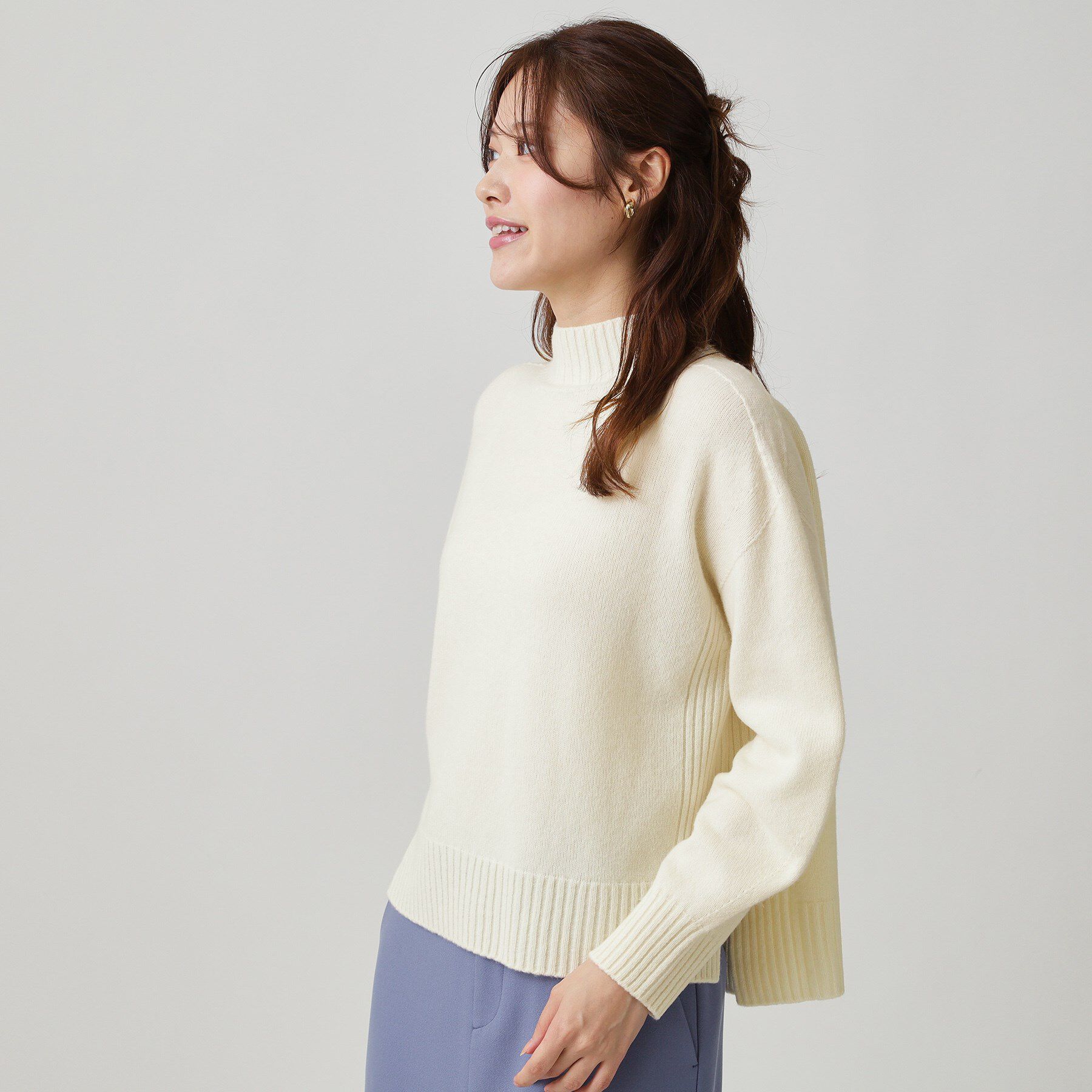 COUP DE CHANCE「【手洗い可／日本製／カシミヤ混】ミドルゲージのハイネックニットトップス」|ニット・セーター|