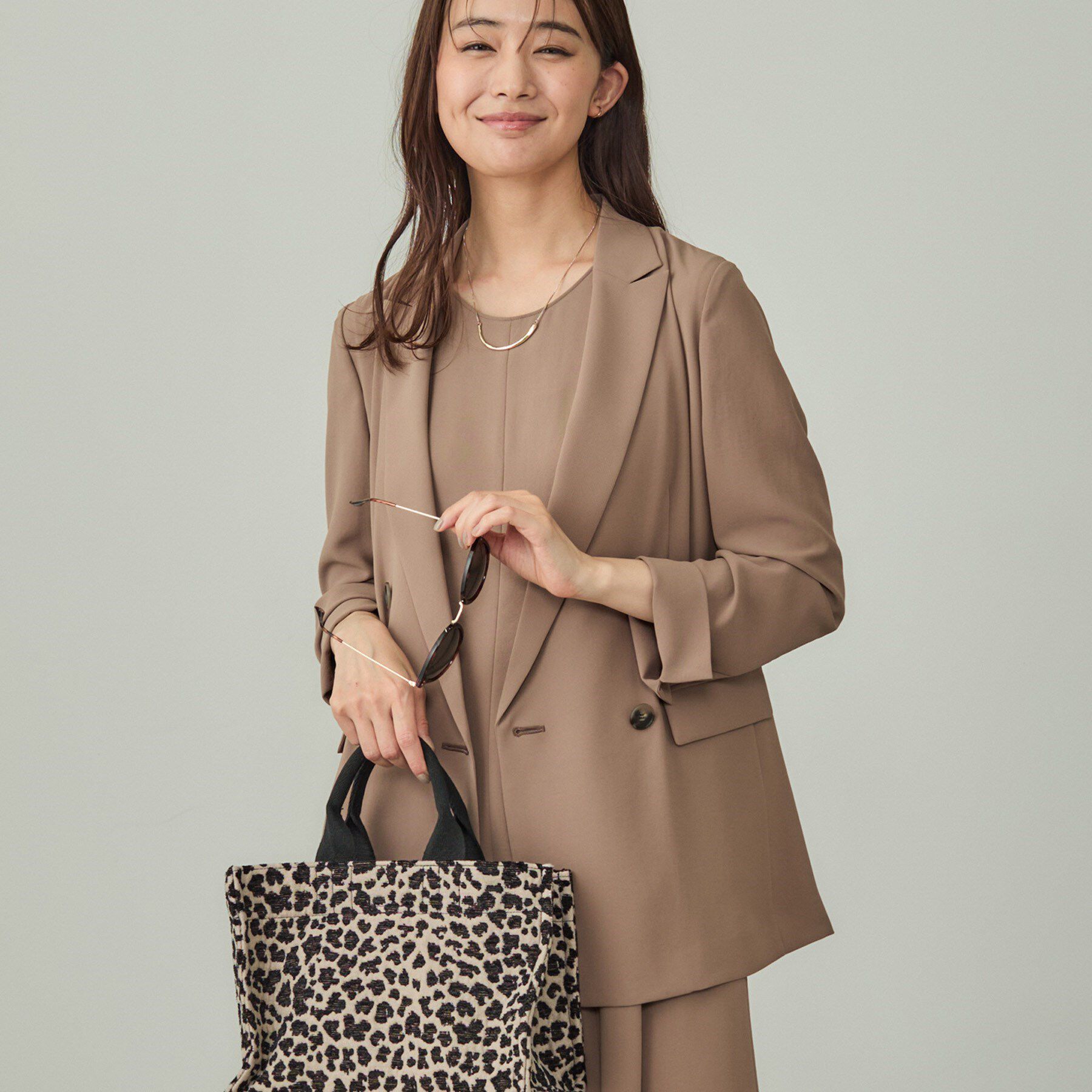 INDIVI「【軽く羽織れる！】ダブルジャケット」|テーラードジャケット|