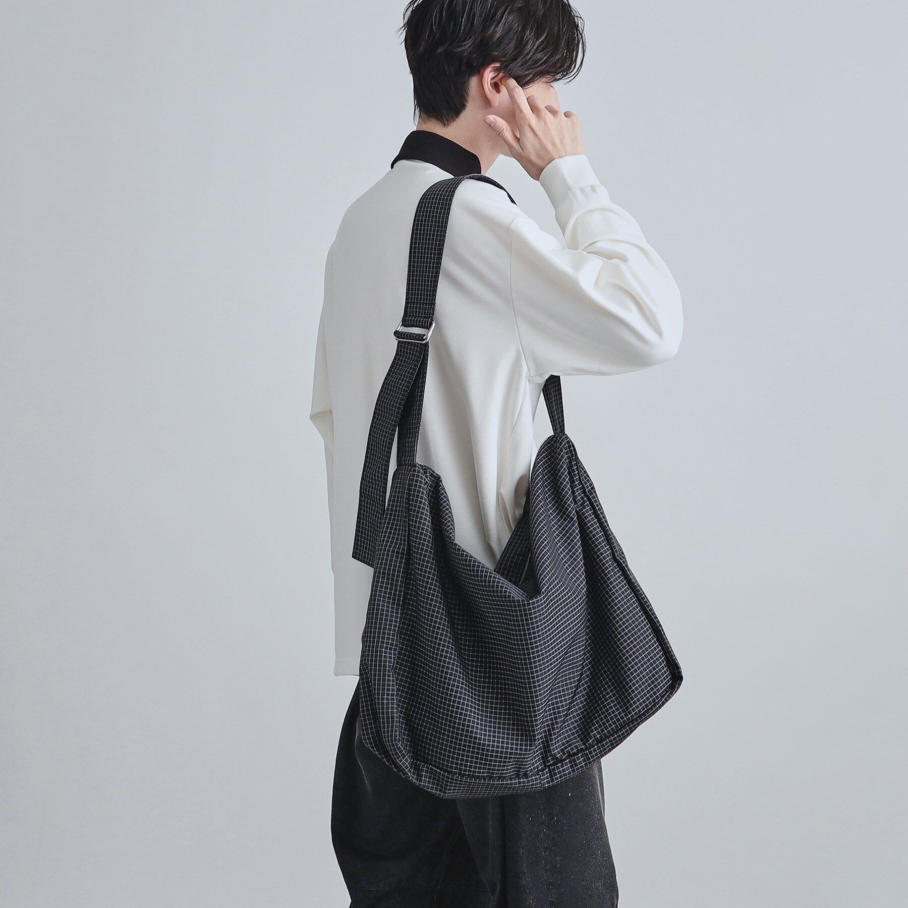 tk.TAKEO KIKUCHI「【累計12000個突破！！】ルーズビッグショルダーバッグ／たすき掛け／ビッグ／A4サイズ収納可能」|ショルダー・メッセンジャー|