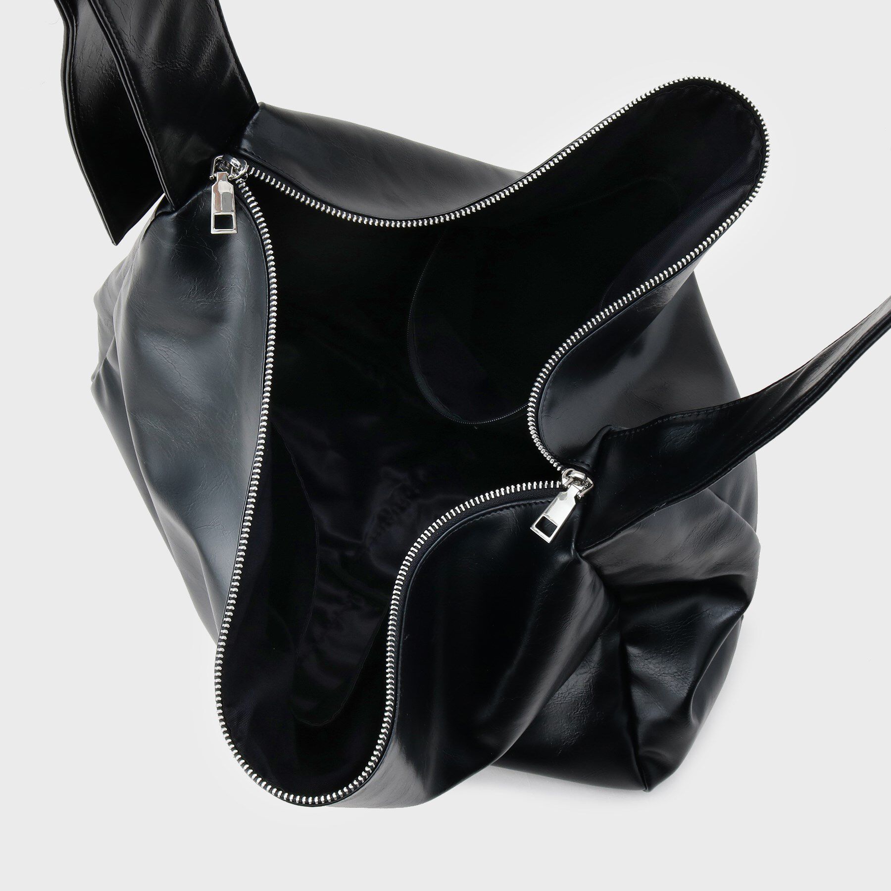 tk.TAKEO KIKUCHI「【累計12000個突破！！】ルーズビッグショルダーバッグ／たすき掛け／ビッグ／A4サイズ収納可能」|ショルダー・メッセンジャー|