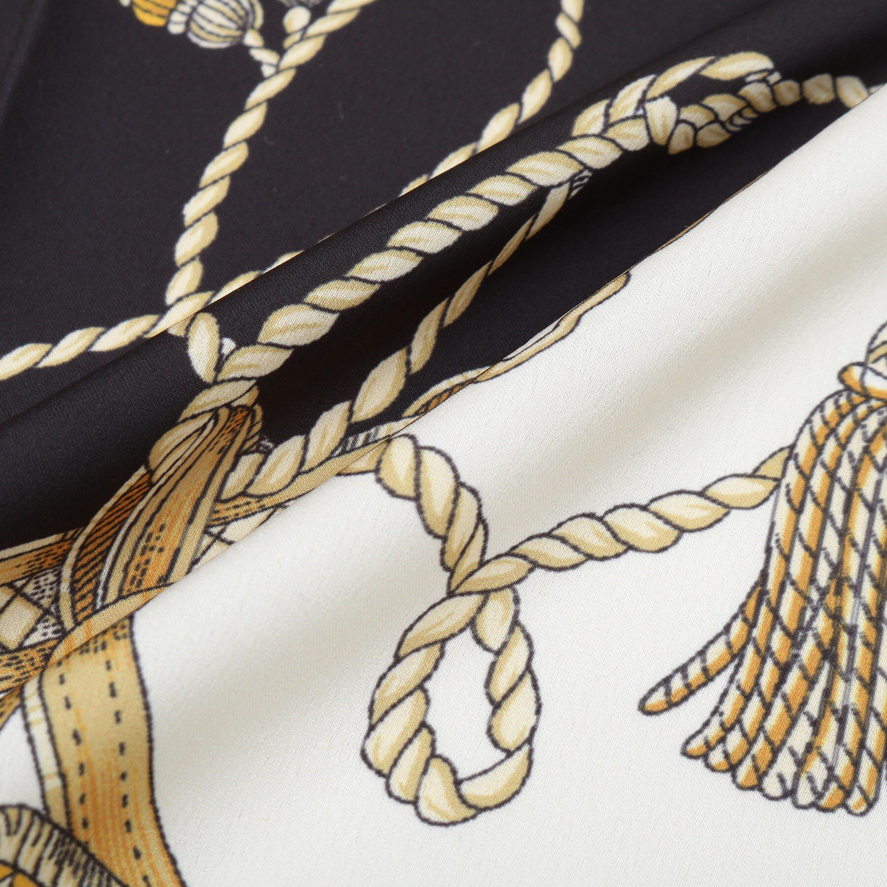 OPAQUE.CLIP「チェーン柄スクエア大判スカーフ」|バンダナ・スカーフ|