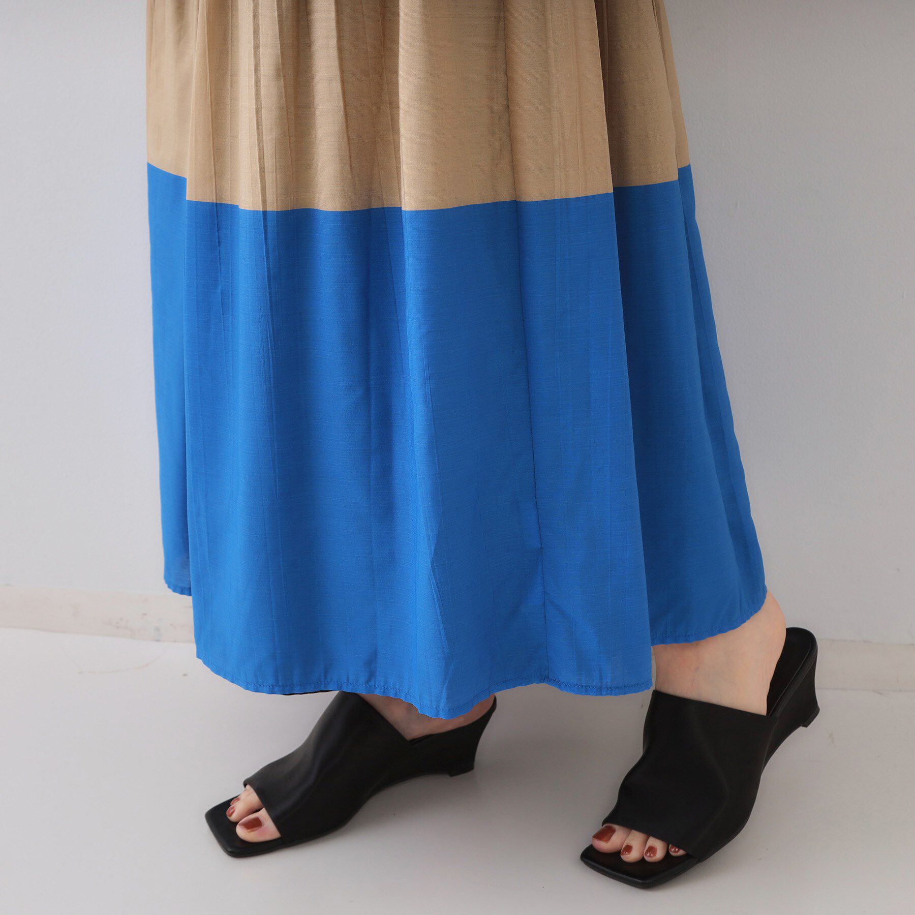 OPAQUE.CLIP「シャーリングフレアスカート/リバーシブル着用可【洗濯機洗い可】」|スカート|