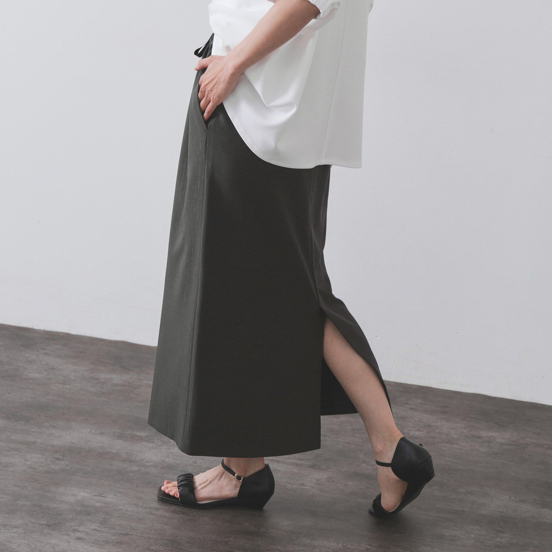 OPAQUE.CLIP「ラメストライプイージーナロースカート/セットアップ可【洗濯機洗い可/防シワ/吸水速乾】」|スカート|