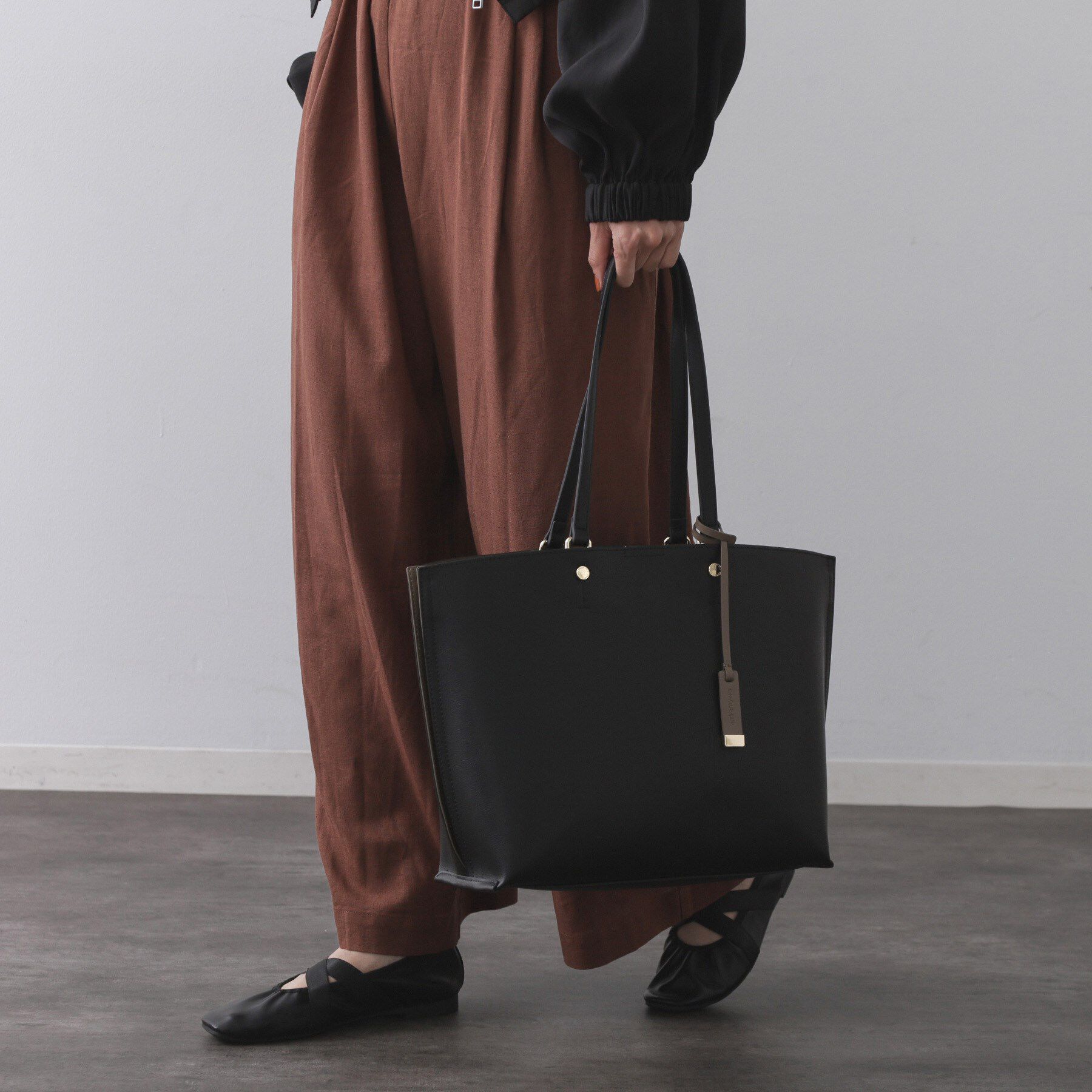 OPAQUE.CLIP「【名品/A4サイズ対応】バイカラースムーストートバッグ」|トートバッグ|