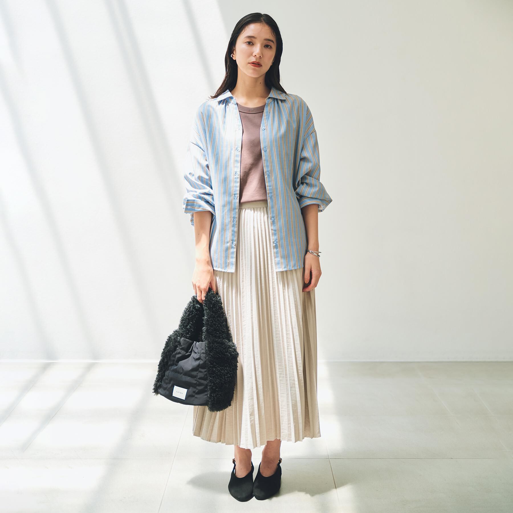 THE SHOP TK「【後ろ姿もサマになる】ストライプ バックシャーリングシャツ/体型カバー/洗える」|シャツ・ブラウス|