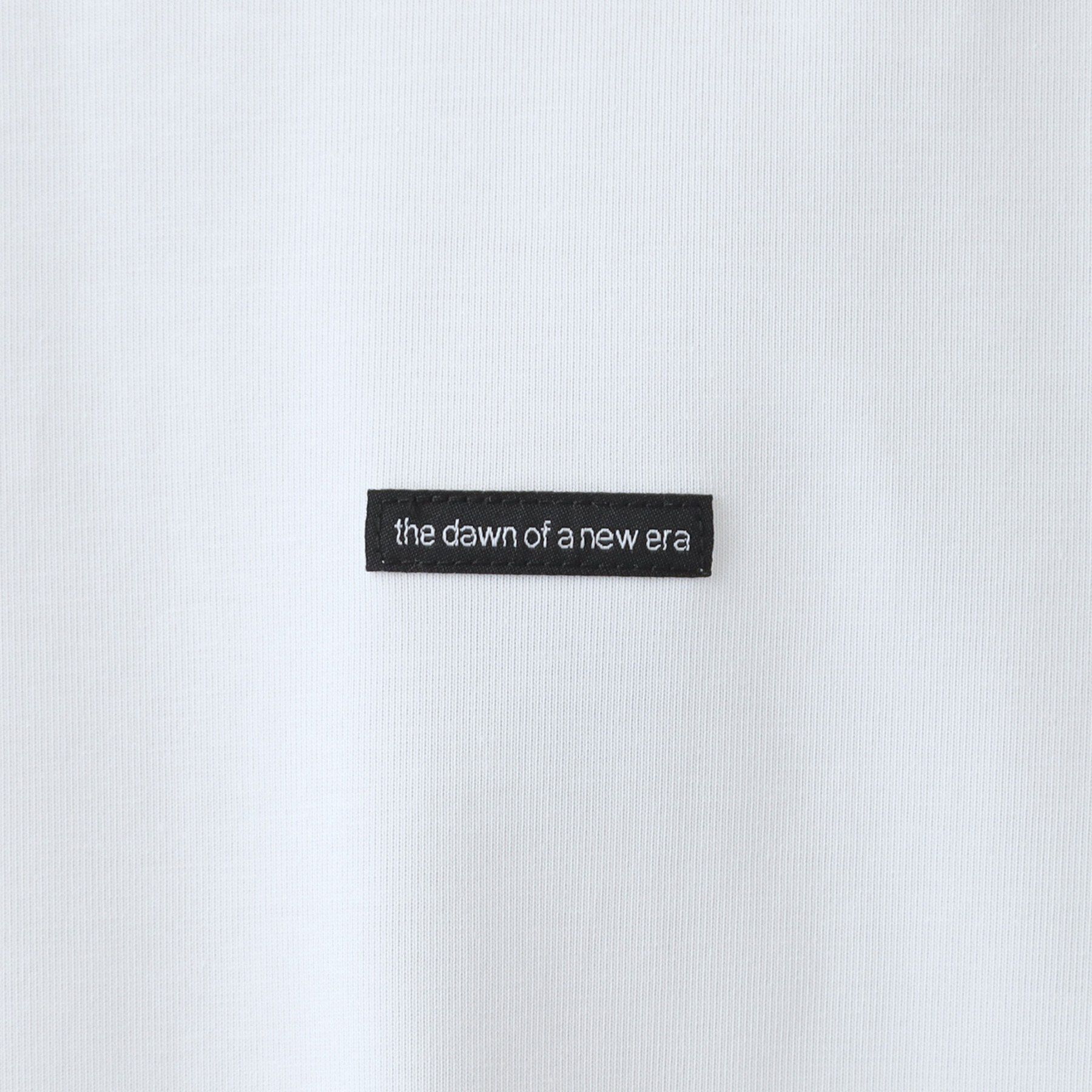 THE SHOP TK「【スタイルを選ばず着られる】ワンポイント 長袖Tシャツ 洗濯機OK/UVカット/毛玉になりにくい」|Tシャツ・カットソー|