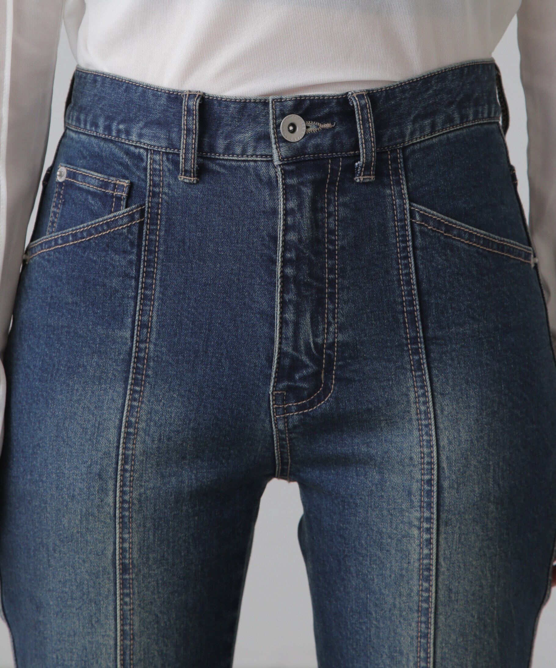  「[低身長サイズ/Sシリーズ]フロントシームフレアストレッチデニムパンツ」|その他|