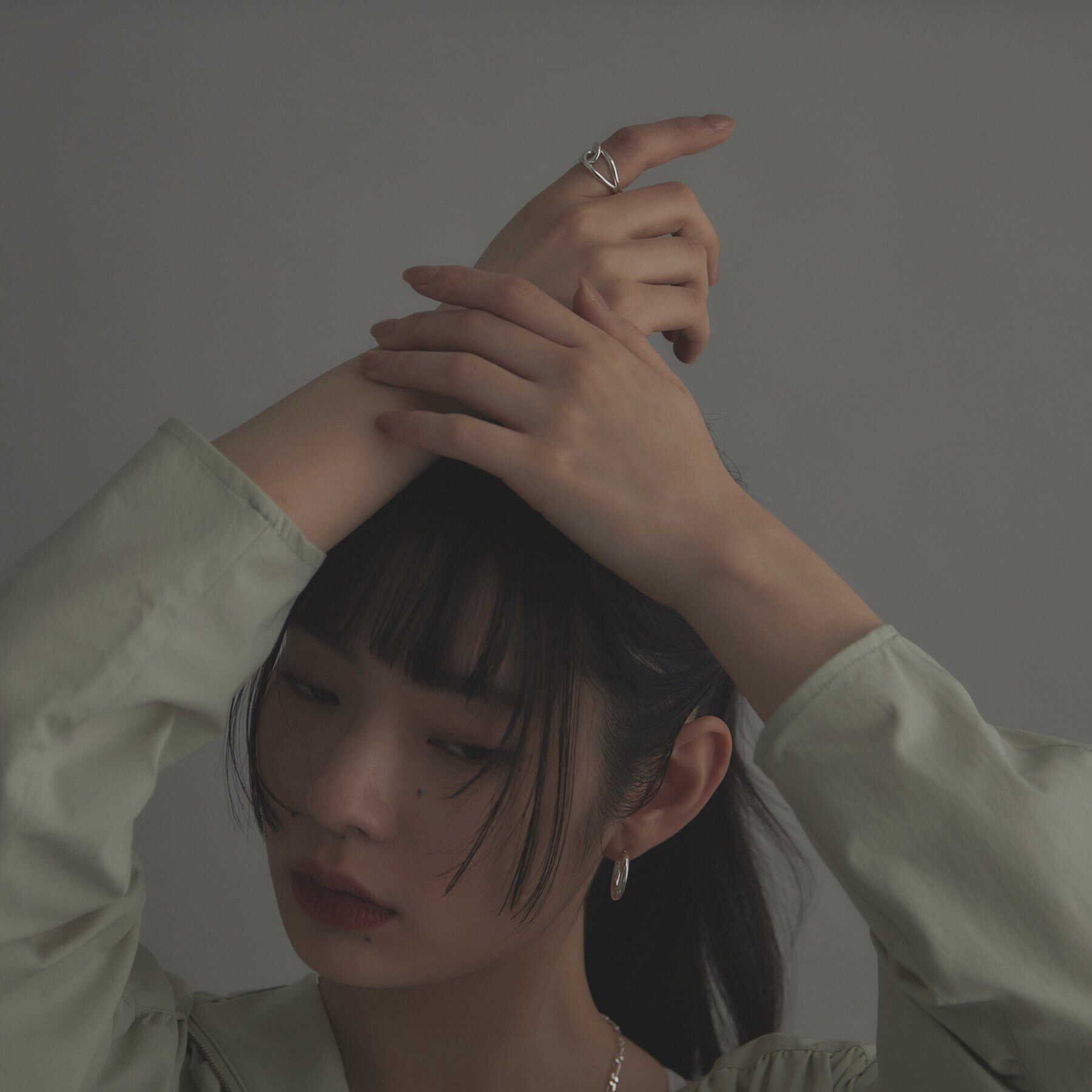 COCOSHNIK ONKITSCH「シルバー ラインリング オーバルノット」|リング|