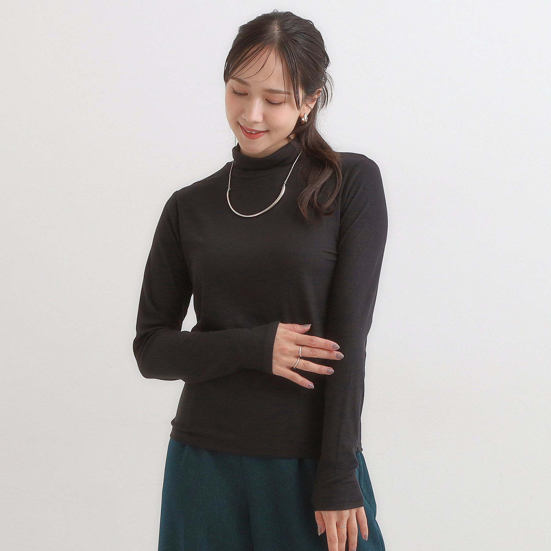 SHOO･LA･RUE「【S-LL/吸湿発熱】なめらかとろみ インナータートル」|Tシャツ・カットソー|