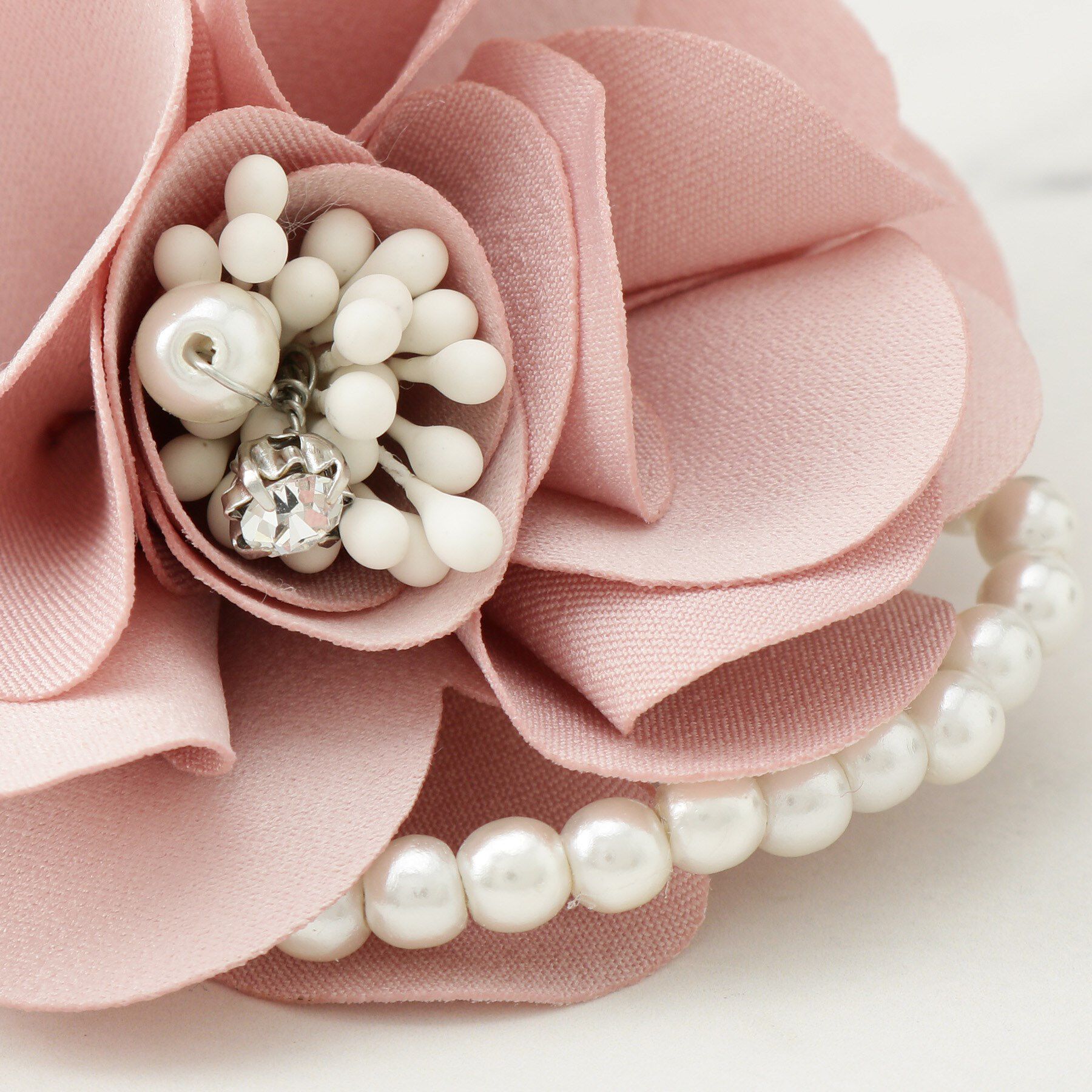 SHOO･LA･RUE「【セレモニー】上品に彩る ダブルフラワーコサージュ」|ブローチ・コサージュ|