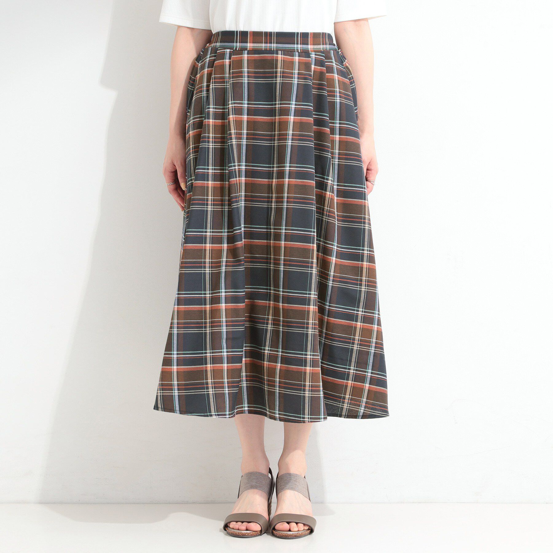 SHOO･LA･RUE「【S-LL/洗濯機可】1枚で華やか やわらかチェックフレアスカート」|スカート|