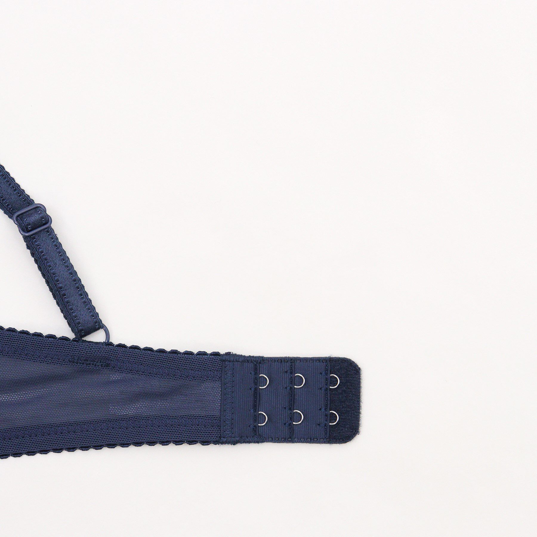 Risa Magli「フェリーチェ ブラジャー （D-F） ＜サイドシェイプ＞」|インナー|