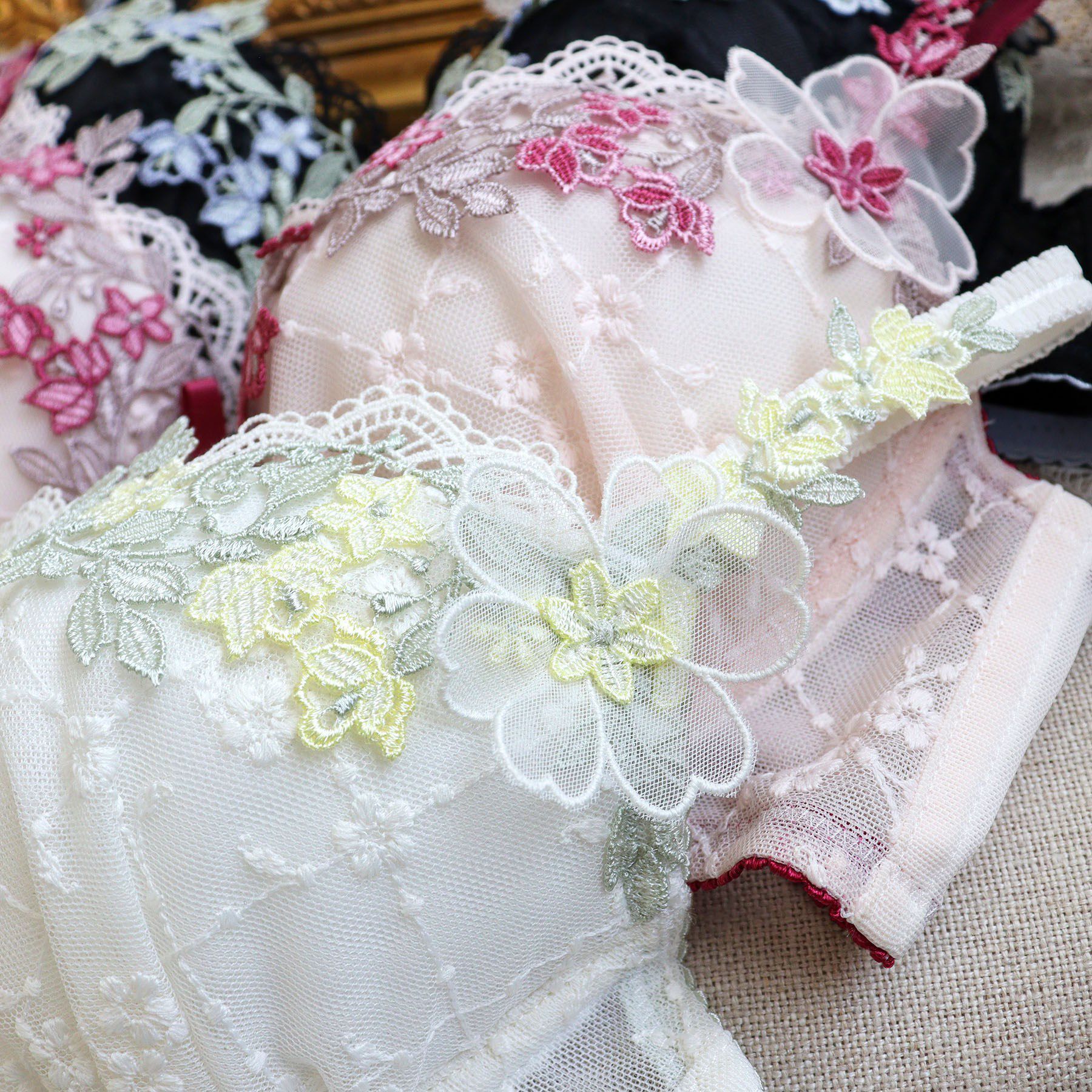 Risa Magli「ジニー ブラジャー （D-F） ＜スウィートリッチ＞」|インナー|