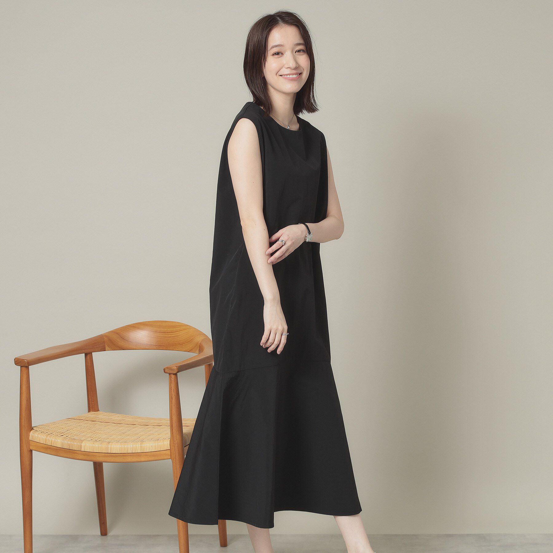 ITS&rsquo;DEMO「【撥水／洗濯機OK】ペプラムワンピース＜旅服シリーズ＞」|ワンピース|