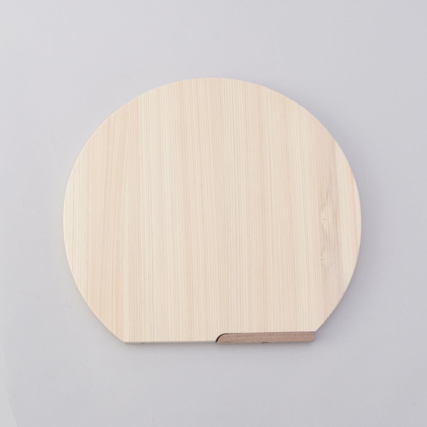 212 KITCHEN STORE「HIDANOKI 立つまるいまな板 M」|食器・キッチングッズ|