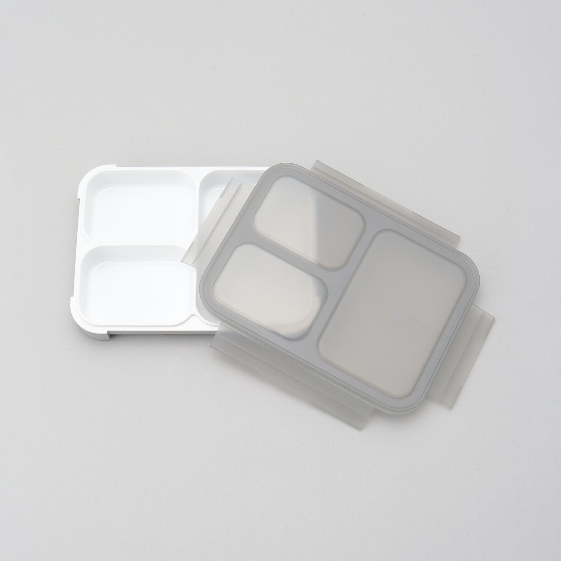 212 KITCHEN STORE「薄型弁当箱 抗菌フードマン700 AGY」|食器・キッチングッズ|