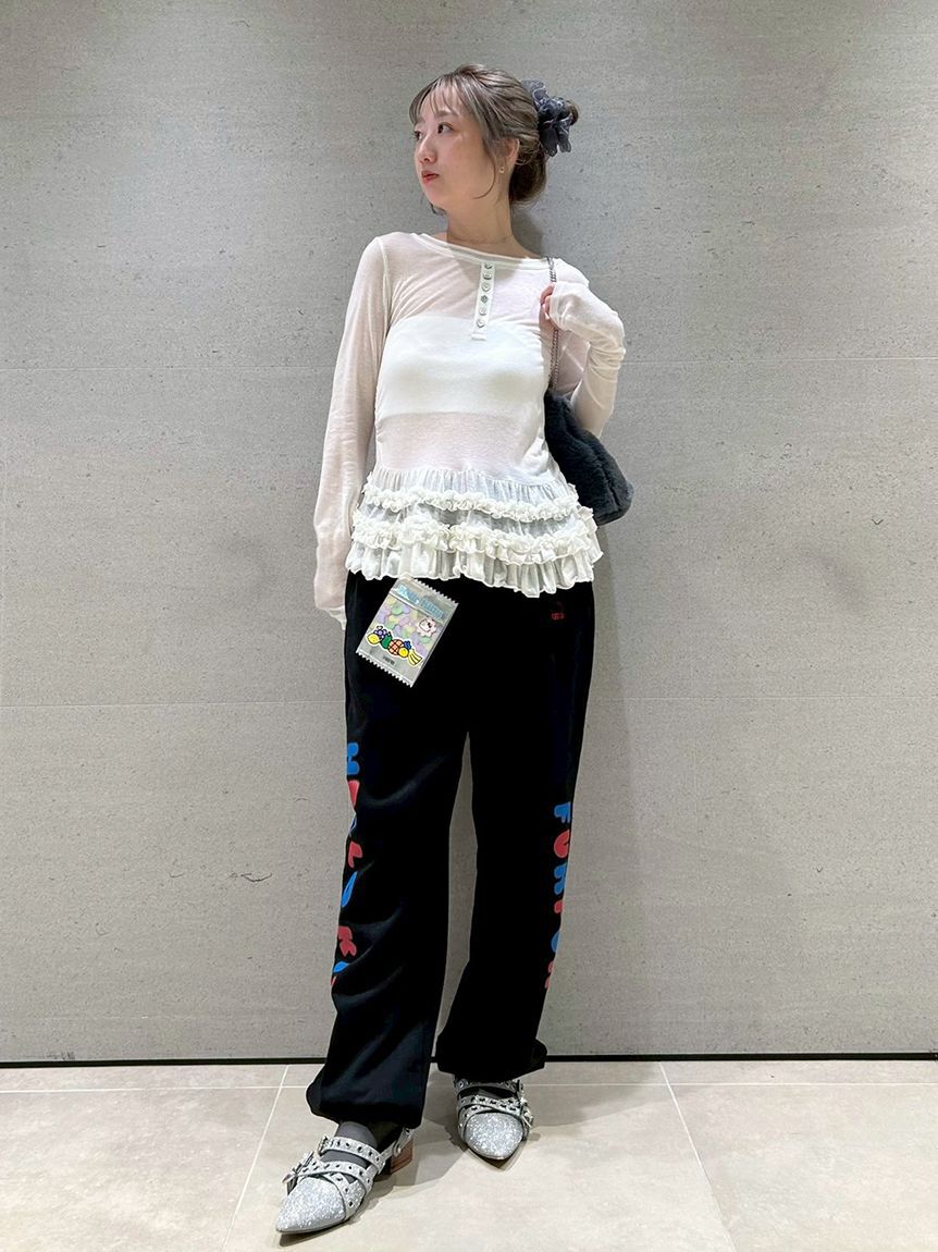 FURFUR「HELLO KITTYスウェットパンツ」|チノ|