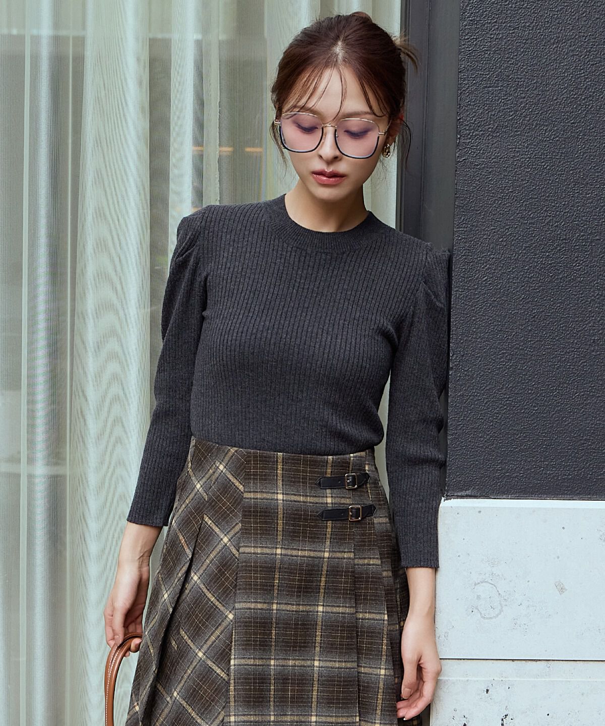 アンドクチュール「肩ギャザーハイネックリブニット」|ニット・セーター|